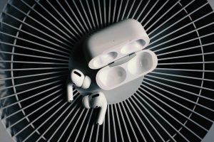 headphones-5278701_640